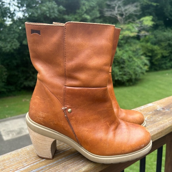 Camper tan leather ankle heeled boots - Picture 1 of 5